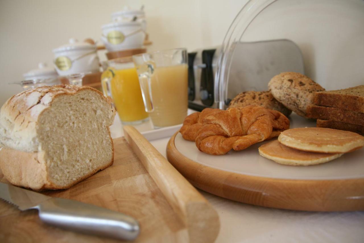 トットネス Stoke Gabriel Lodgings Bed & Breakfast エクステリア 写真