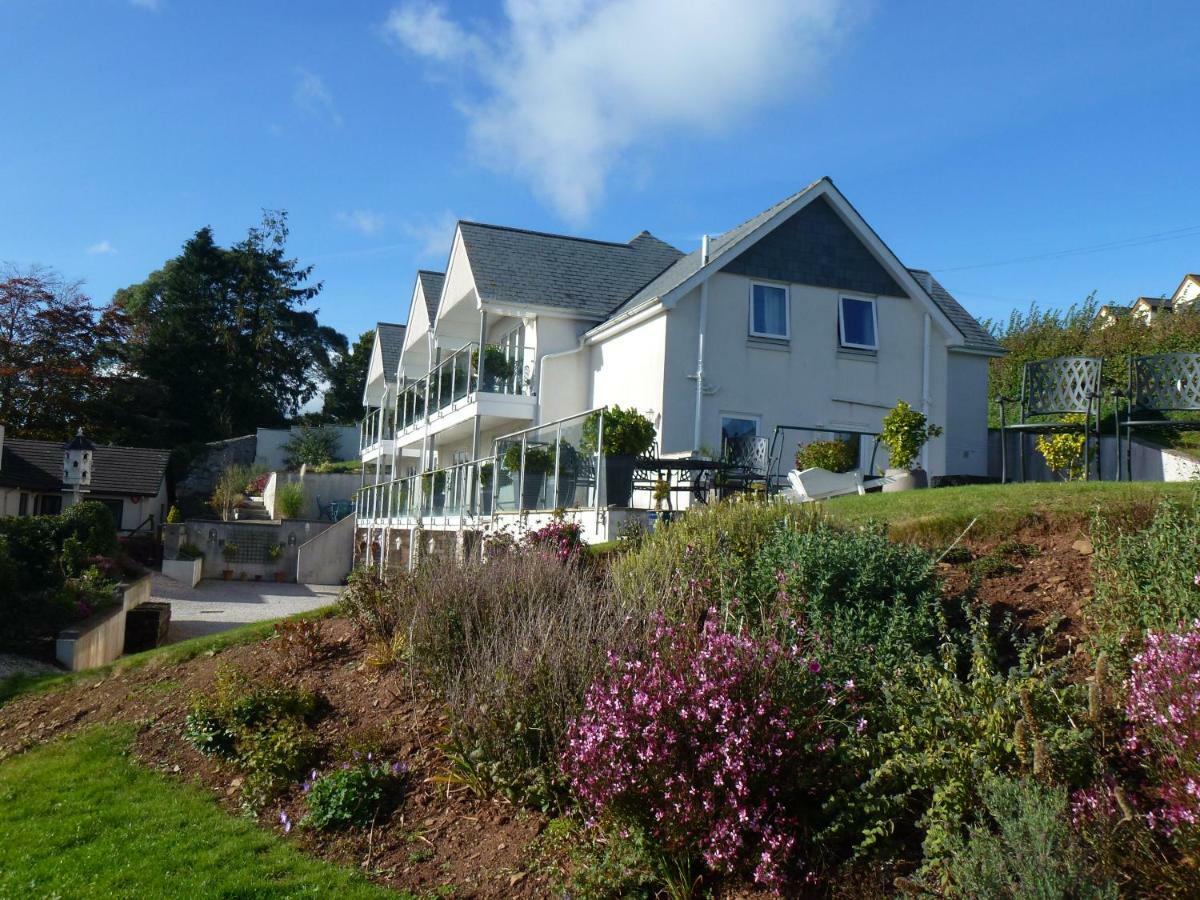 トットネス Stoke Gabriel Lodgings Bed & Breakfast エクステリア 写真